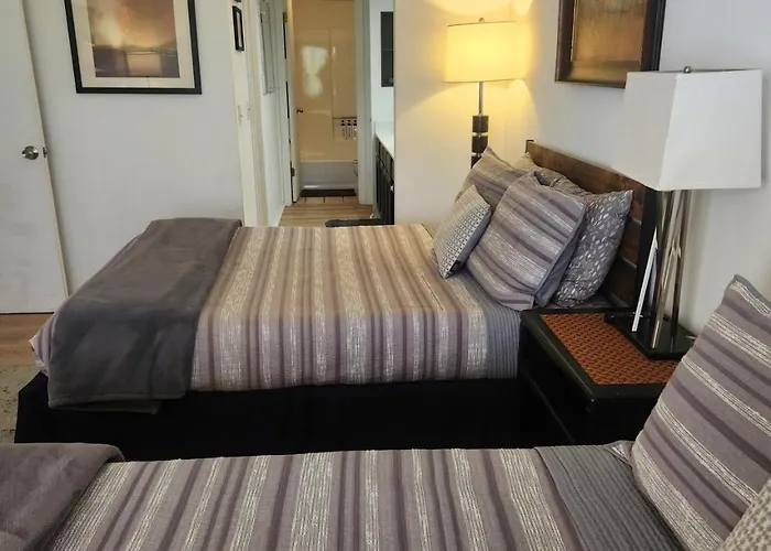 Court View Near Bell Rock Pool-hottub-tennis Holiday home *